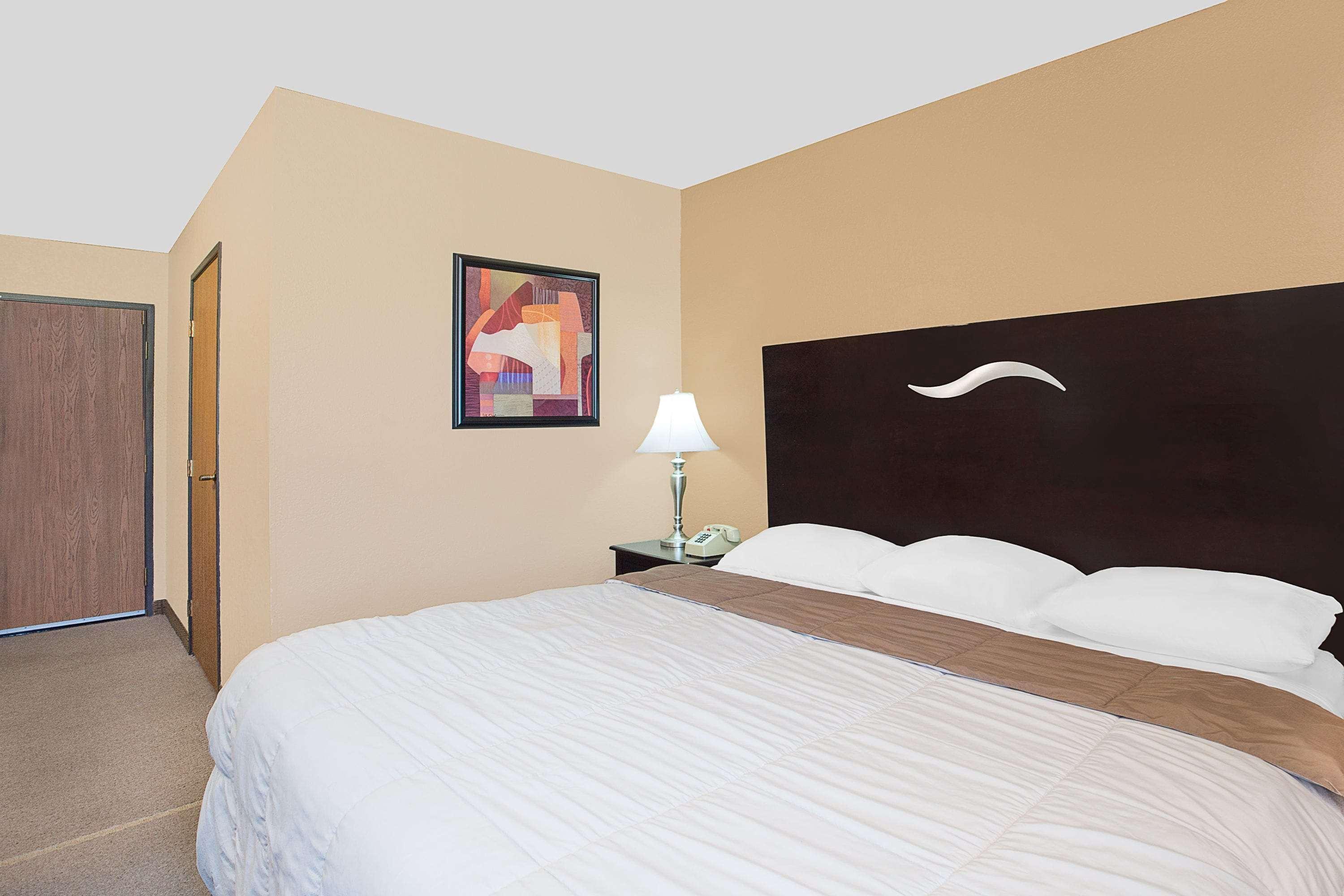 Super 8 By Wyndham Wi Motel Sheboygan