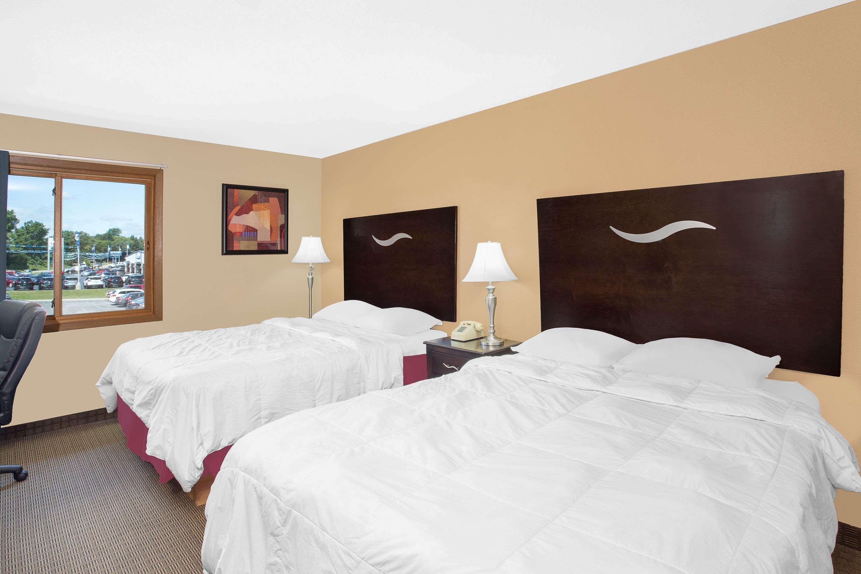 Motel Super 8 By Wyndham Wi 2*