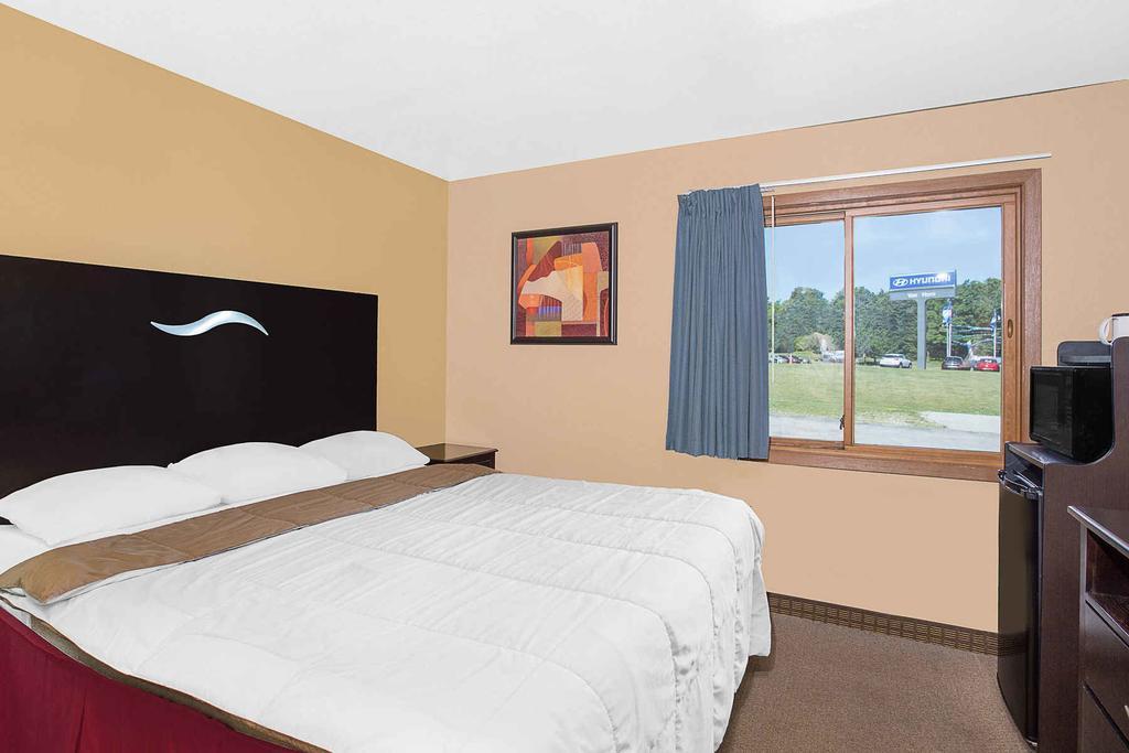Motel Super 8 By Wyndham Wi 2*